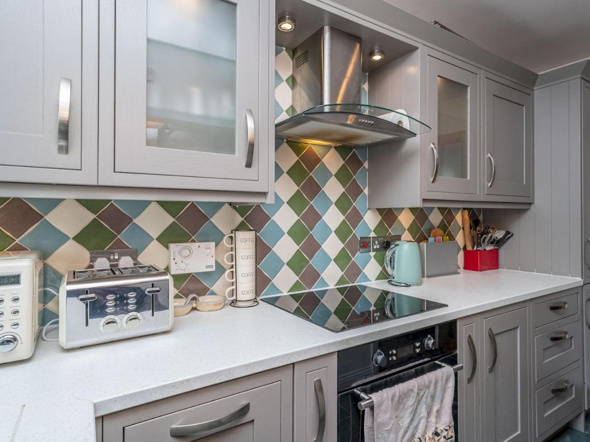 Appartamento Pass The Keys Stunning Flat With Sea View And Parking Edimburgo Esterno foto